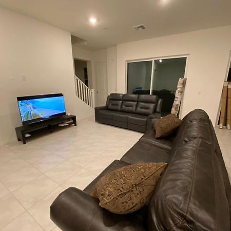 Az Chandler Rental 外观 照片